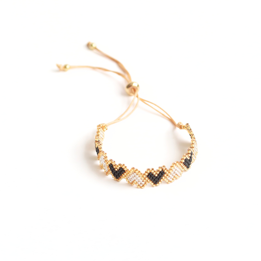 Miyuki Valentín Elegante