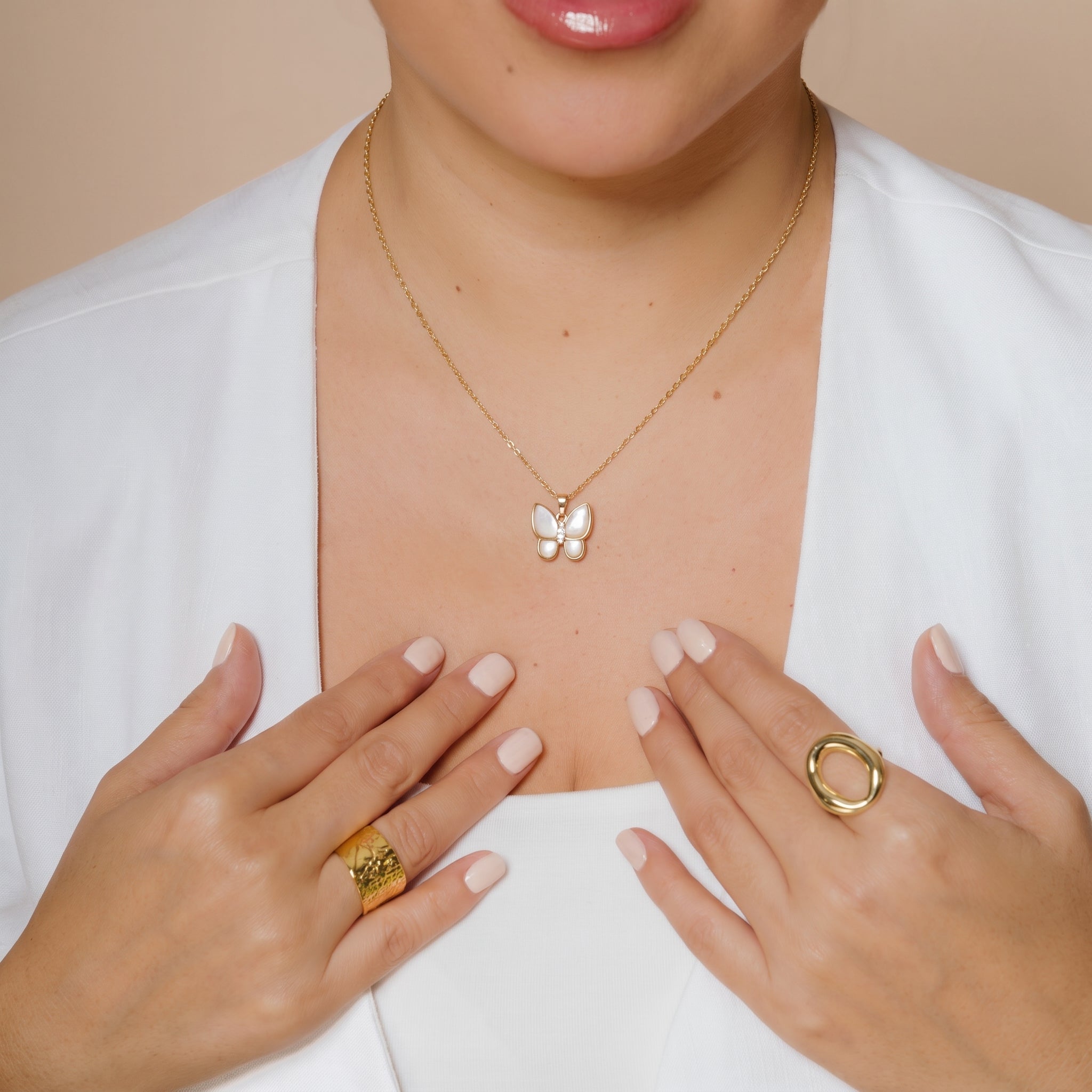 Collar Butterfly Nacar