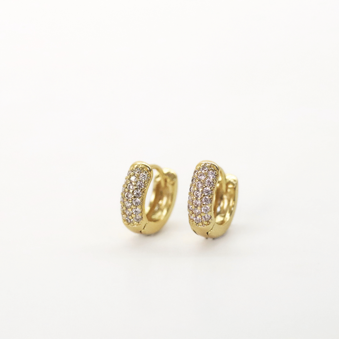 argollas doradas con diamantes chic and cute
