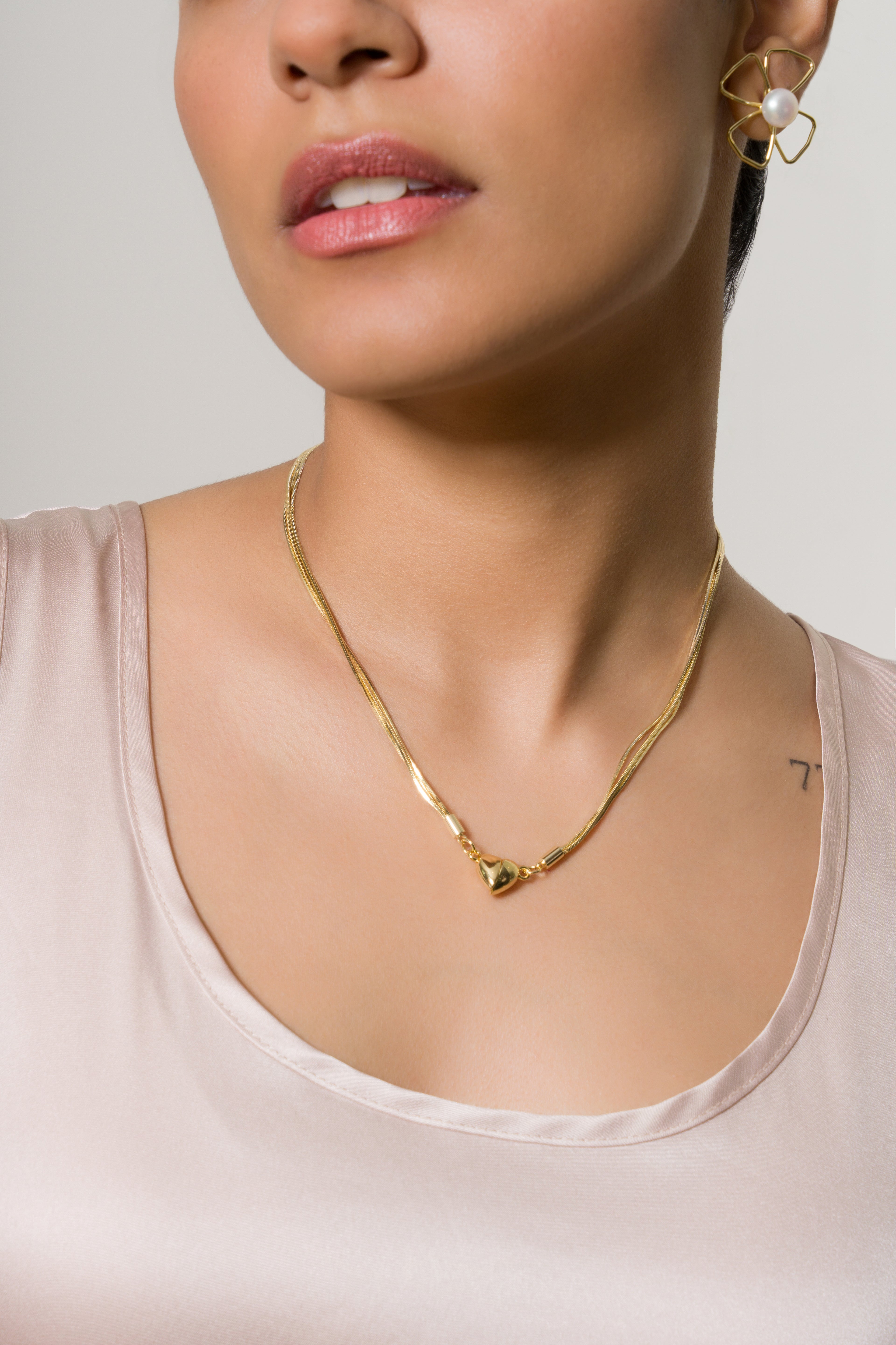 Collar Romance