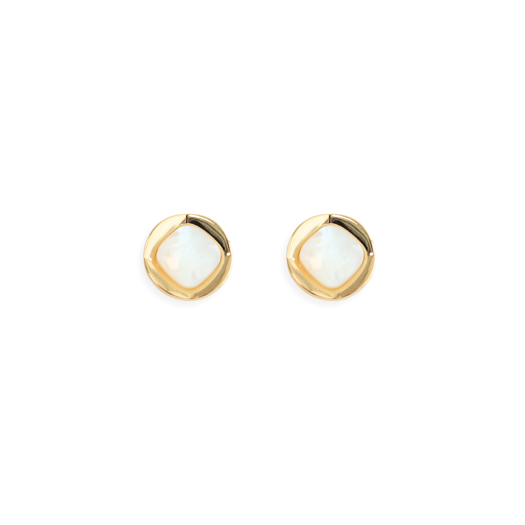 Arete Selina