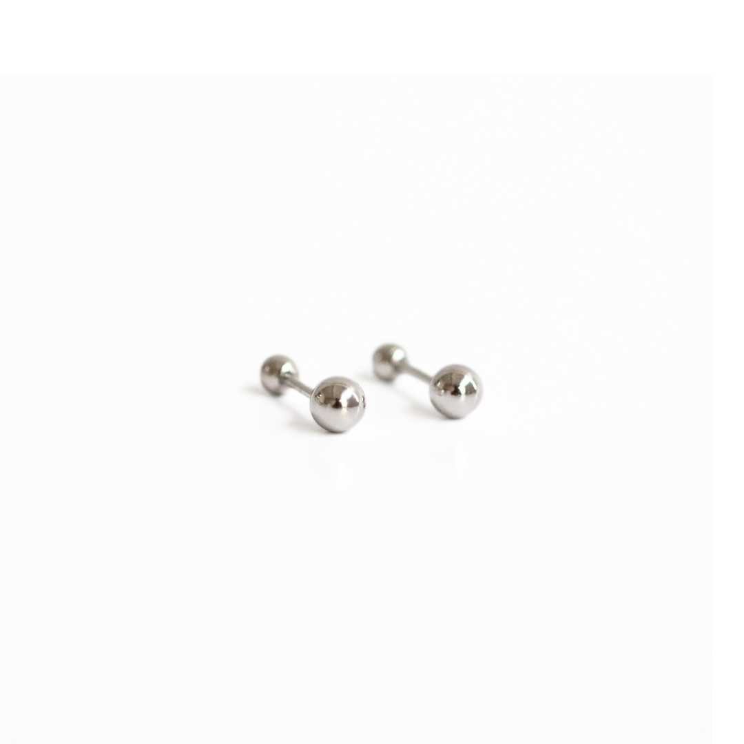 Arete Silver Magnet