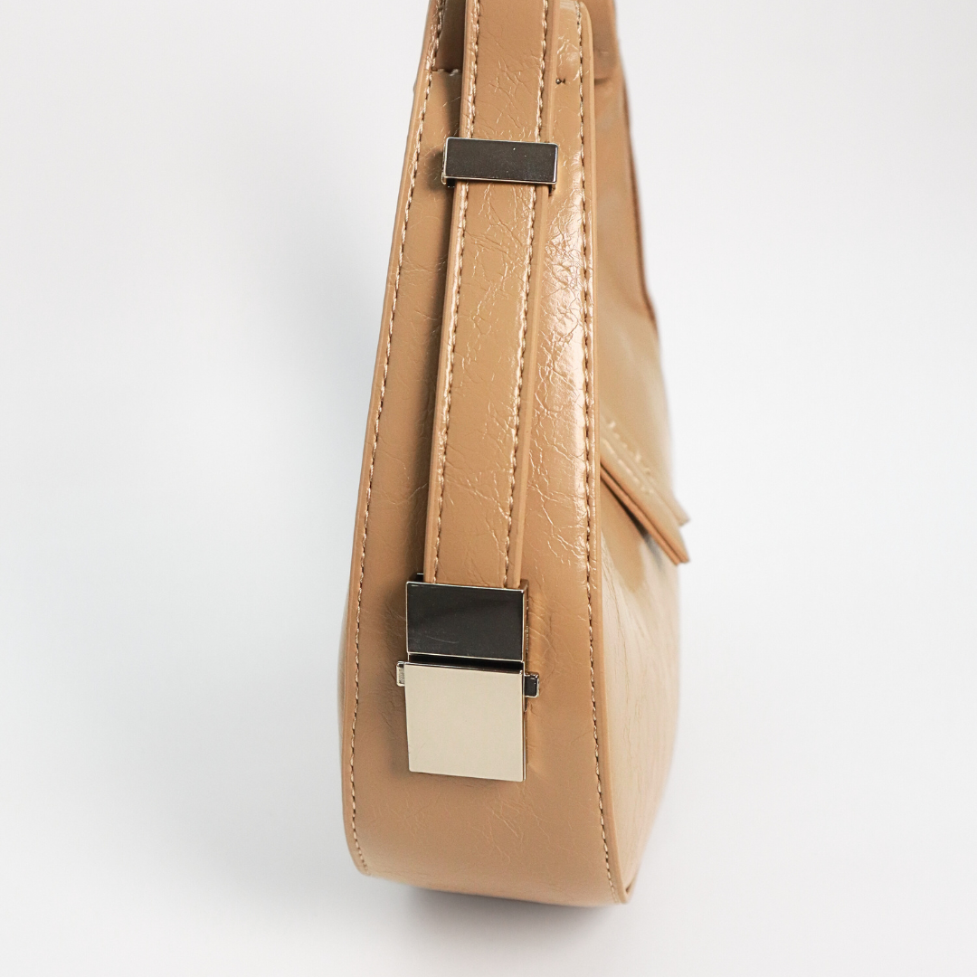 Cartera Baguette Beige