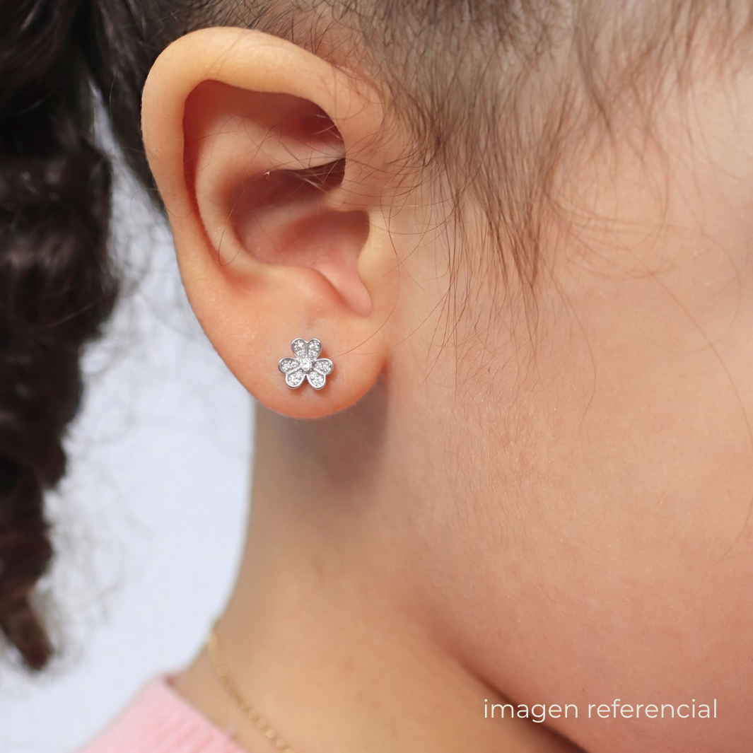 Arete Silver Lucky Charm
