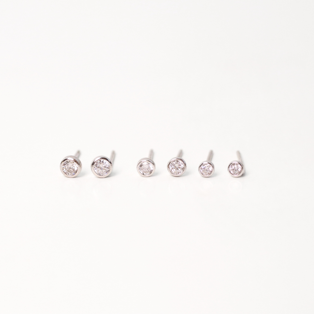 Aretes Mini Puntos Silver