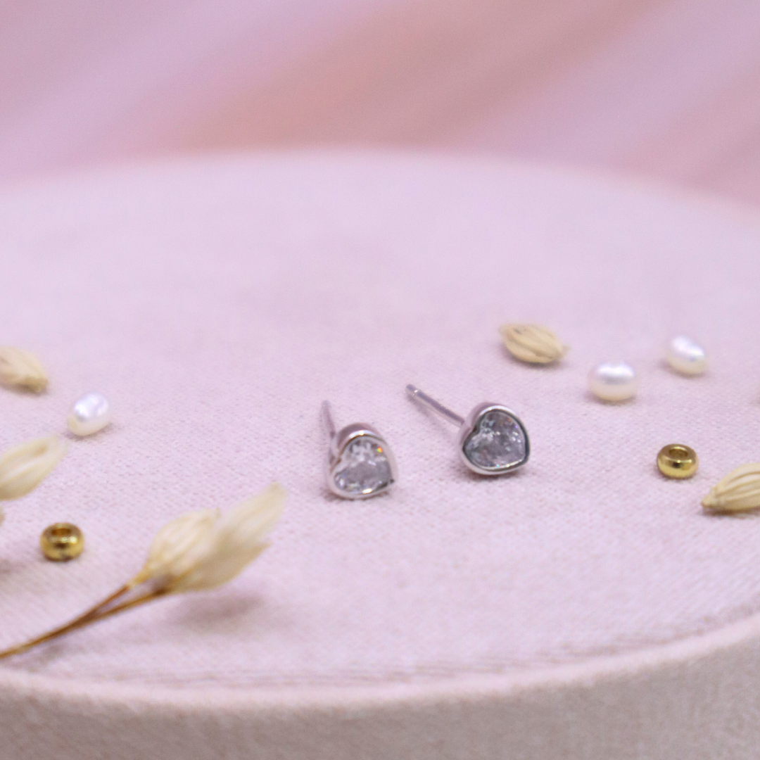 ARETES - HEART SILVER