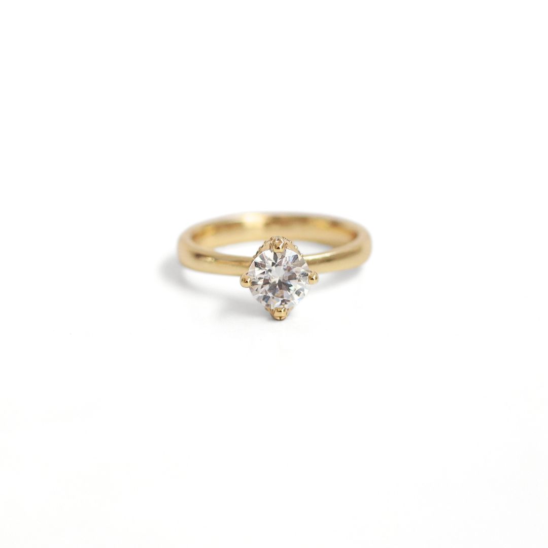 Anillo Queen