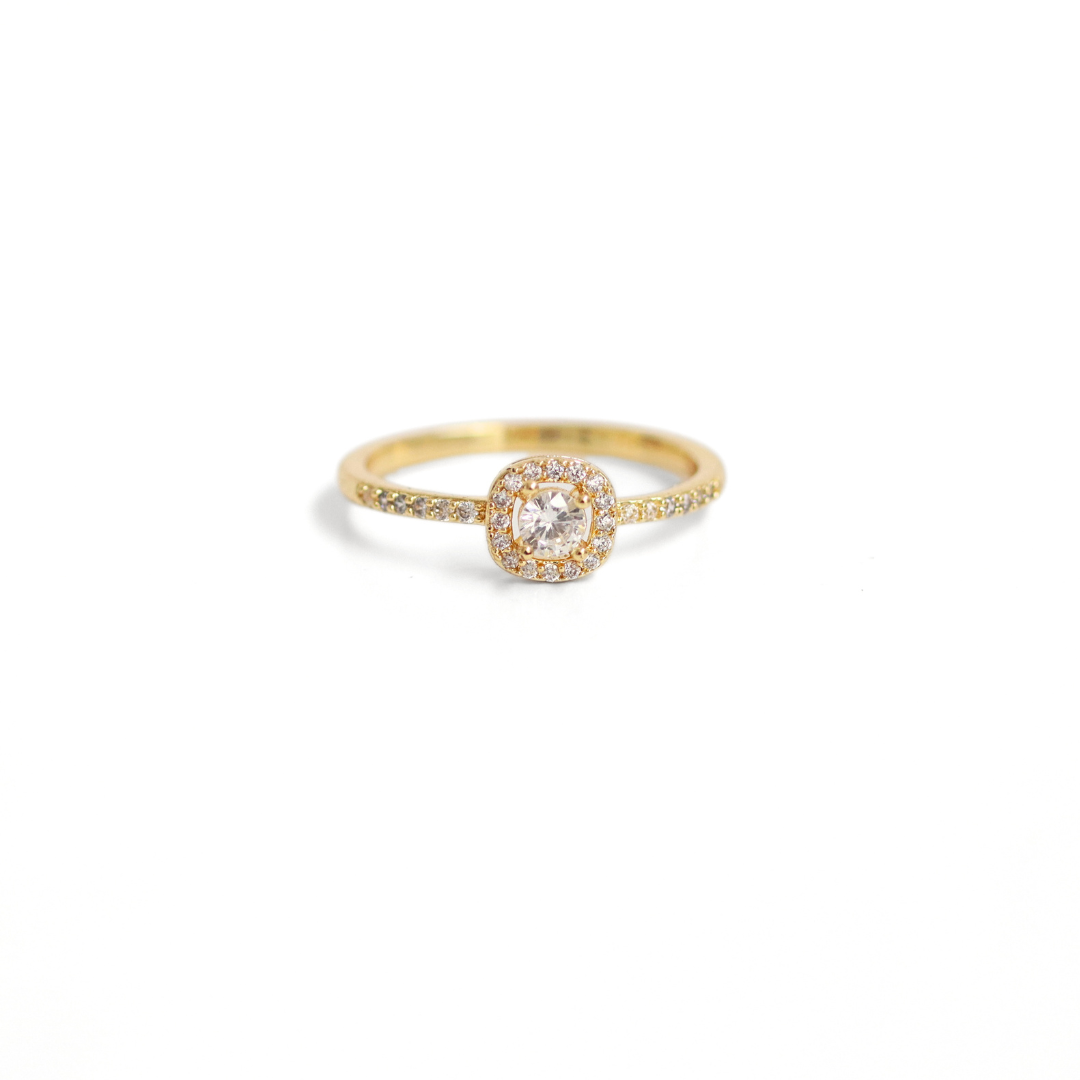 Anillo Throne