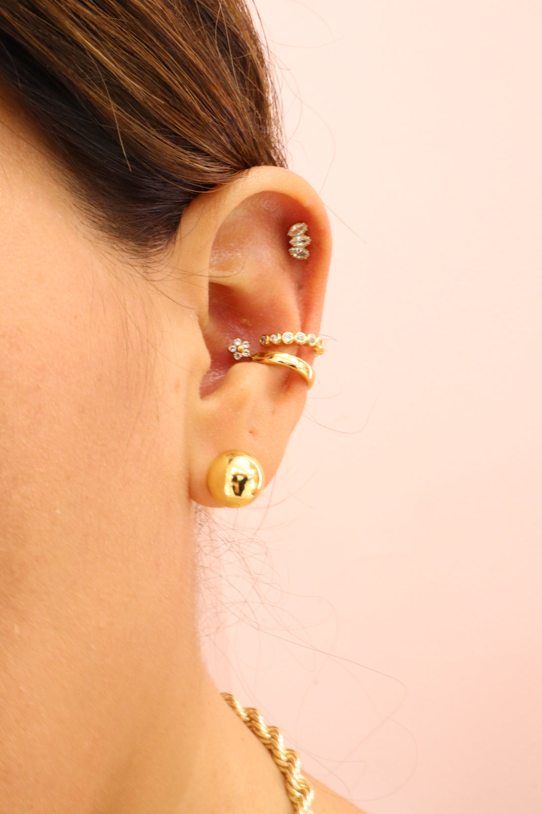 EAR CUFF - CURVA DORADA