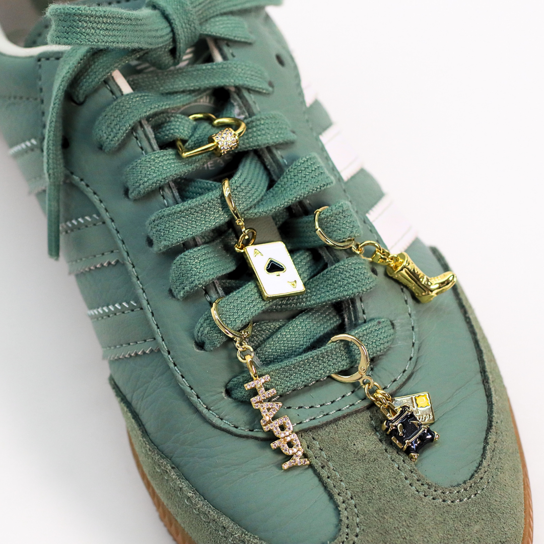 charm para zapatillas en forma de corazon