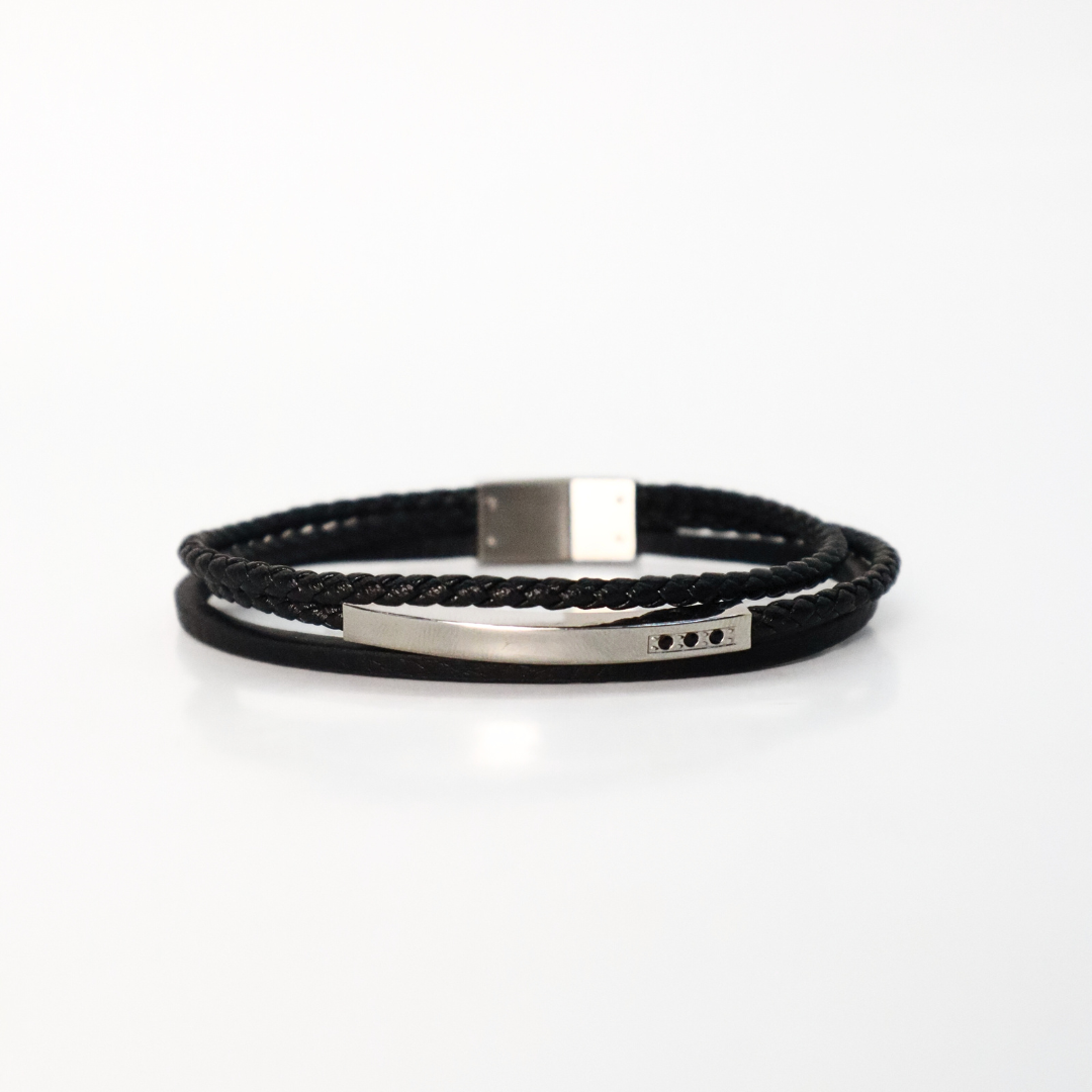 pulsera metálica para hombre